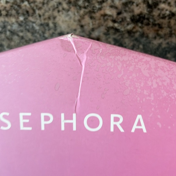 Sephora 2024 Moving Lights Adventure Calendar - Picture 6 of 7